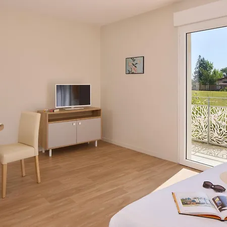 Zenitude Hotel-residences Aparthotel *